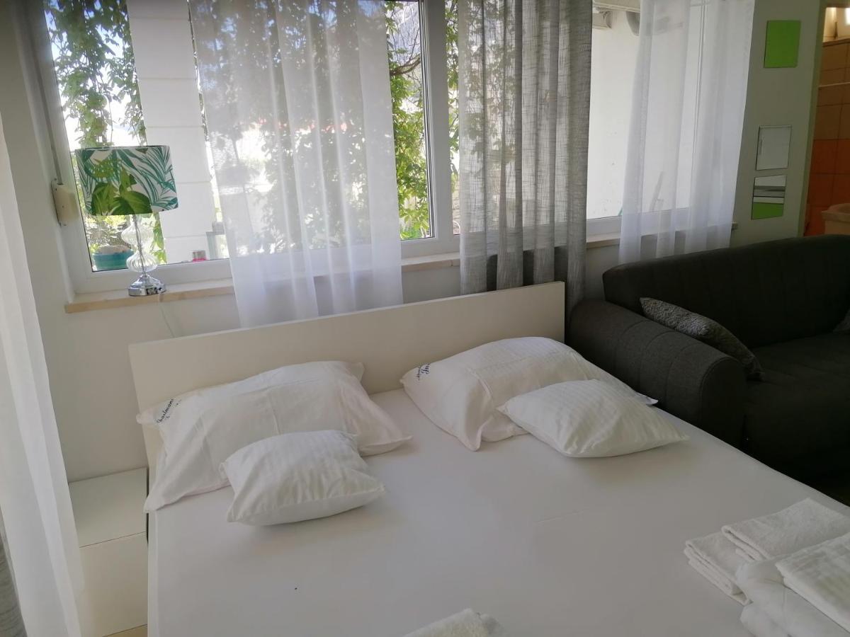 Studio Apartman Villa Juras Baska  Bagian luar foto